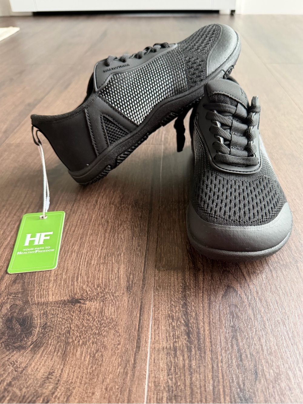 Brand new Hike Footwear HF Stride sneakers in black, women’s size 6.